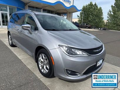Used 2018 Chrysler Pacifica Limited
