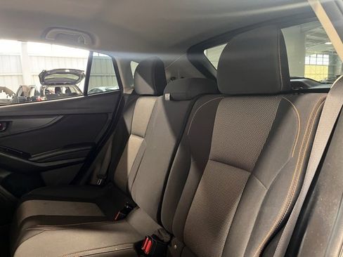 Used 2022 Subaru Crosstrek 2.0i Premium image 17