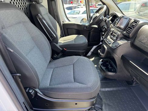 Used 2025 RAM ProMaster 2500 w/ U-Haul Equipment Group FWD image 16