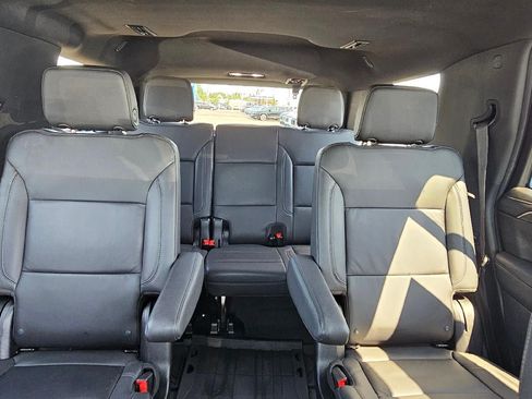 Used 2024 Chevrolet Tahoe LT w/ Luxury Package AWD/4WD image 10