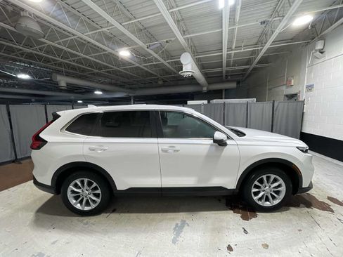 Used 2024 Honda CR-V EX image 27