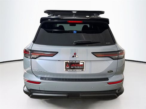 New 2026 Mitsubishi Outlander SE AWD/4WD image 6