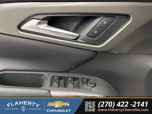 New 2026 Chevrolet Traverse LT w/ Driver Confidence Package AWD/4WD image 22