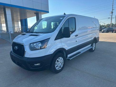 Used 2025 Ford Transit 250 Low Roof w/ Exterior Upgrade Package RWD image 23