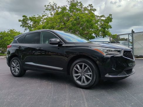 Certified 2024 Acura RDX SH-AWD w/ Technology Package image 2