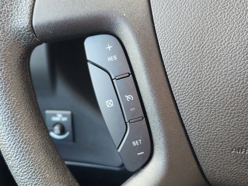 Used 2023 Chevrolet Express 2500 w/ Driver Convenience Package image 11