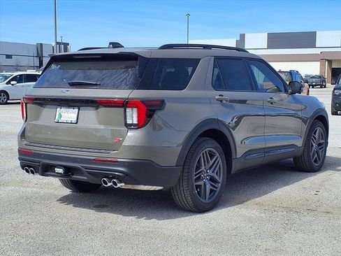 New 2026 Ford Explorer ST w/ Sun And Sound Package image 4