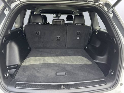 Used 2023 Jeep Grand Cherokee Altitude AWD/4WD image 33