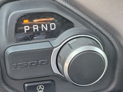 Used 2025 RAM 1500 Big Horn RWD image 20