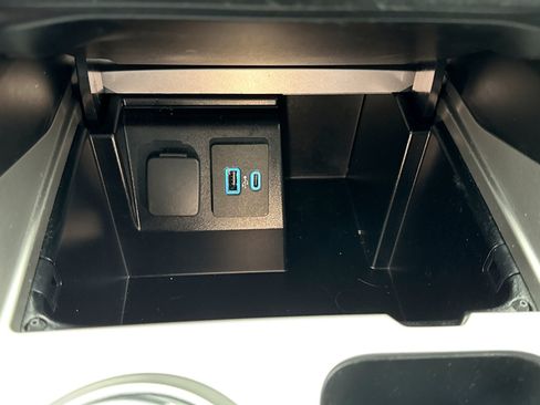 Used 2021 Ford Explorer ST w/ Equipment Group 401A AWD/4WD image 24