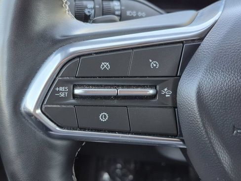 Certified 2025 Chevrolet Traverse LT FWD image 10