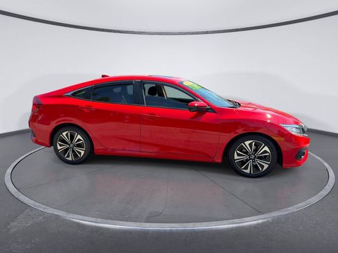 Used 2018 Honda Civic EX-T image 5
