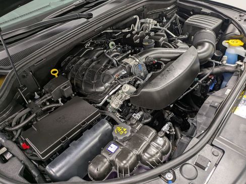 Used 2025 Dodge Durango GT image 30