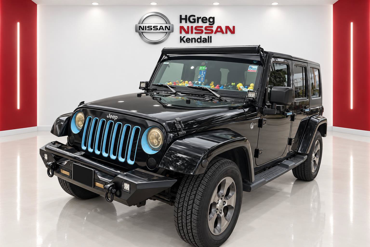 Used 2016 Jeep Wrangler Unlimited Sahara AWD/4WD image 2