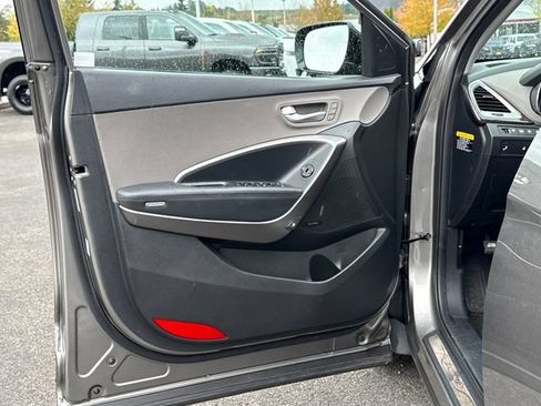 Used 2017 Hyundai Santa Fe Sport w/ 2.4L Tech Package 04 AWD/4WD image 15