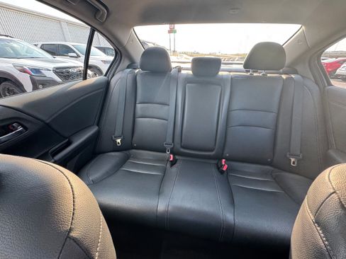 Used 2017 Honda Accord EX-L image 28