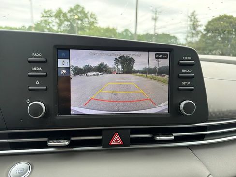 Used 2025 Hyundai Elantra Sport FWD image 11