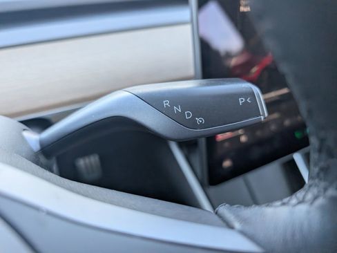 Used 2020 Tesla Model 3 Performance image 14
