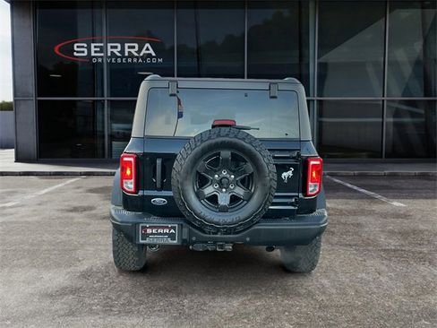 Used 2022 Ford Bronco Black Diamond image 4