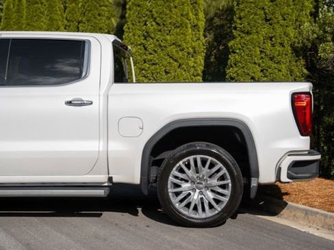 Used 2019 GMC Sierra 1500 Denali w/ Denali Ultimate Package AWD/4WD image 12