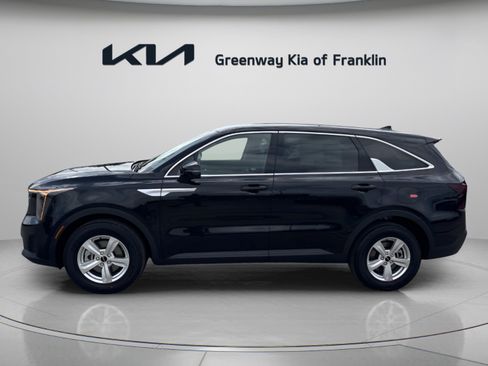 New 2026 Kia Sorento LX FWD image 4