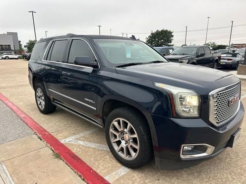 Used 2017 GMC Yukon Denali w/ Open Road Package RWD image 2
