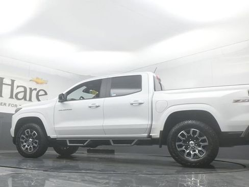 Used 2025 Chevrolet Colorado Z71 w/ Technology Package AWD/4WD image 54