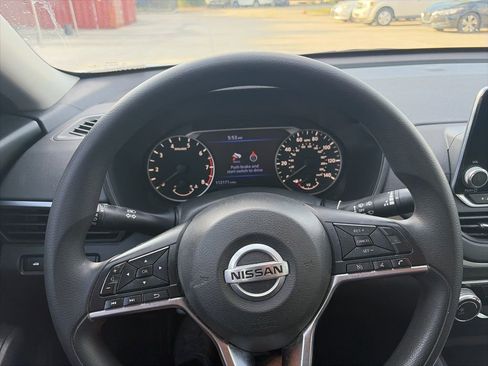 Used 2020 Nissan Altima 2.5 S FWD image 13