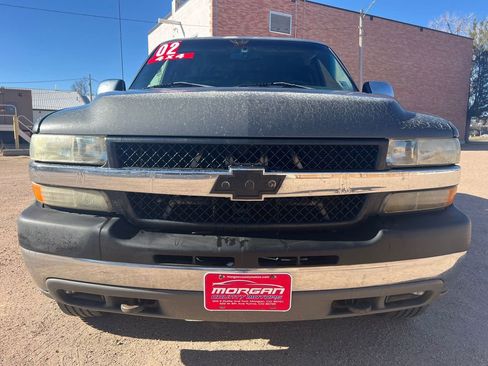Used 2002 Chevrolet Silverado 2500 LS w/ Electrical Convenience Pkg AWD/4WD image 2