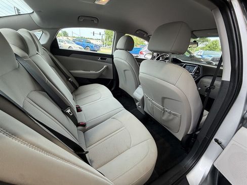 Used 2019 Hyundai Sonata SE FWD image 14