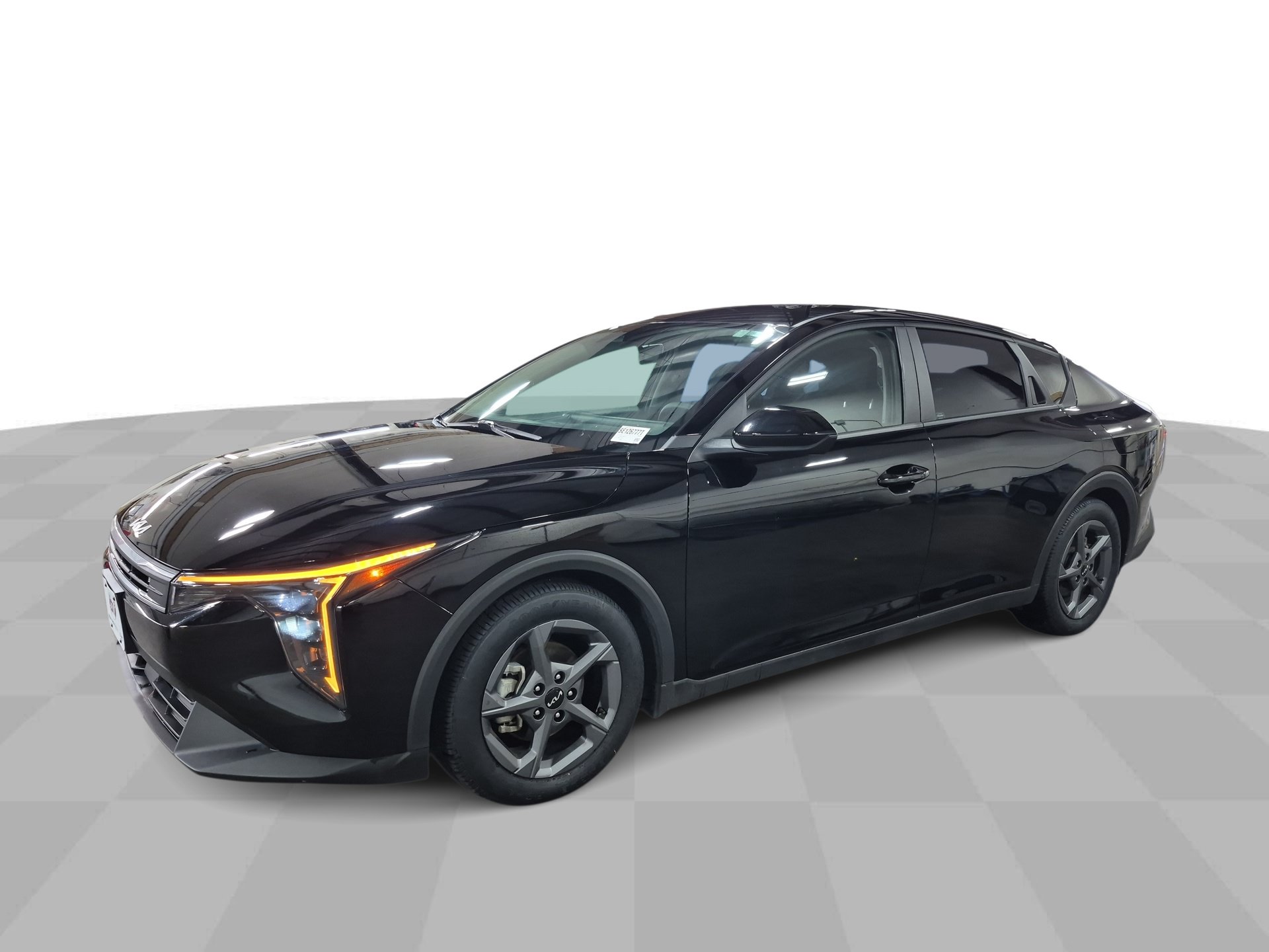 Used 2025 Kia K4 FWD image 1