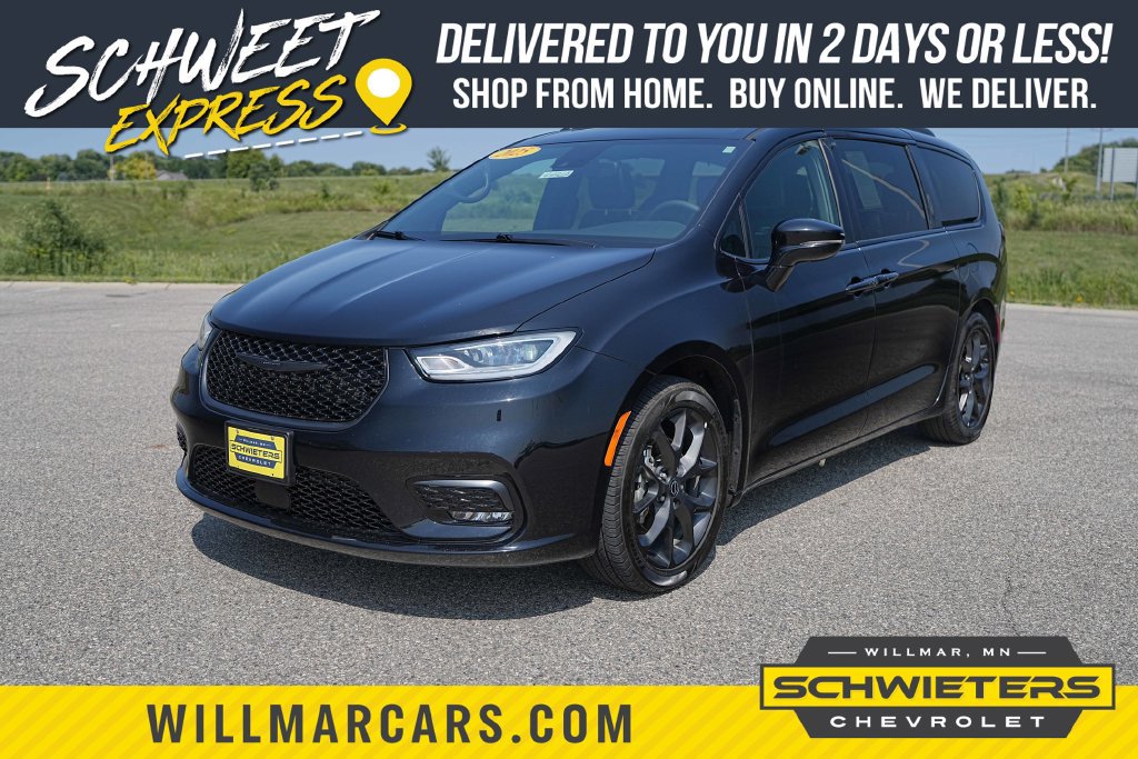 Used 2025 Chrysler Pacifica Limited FWD image 1