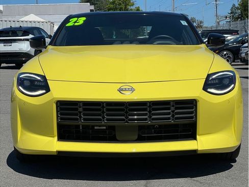 Used 2023 Nissan Z w/ Floor Mat Package (L93) RWD image 2
