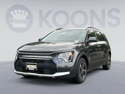 Used 2025 Kia Niro EX w/ EX Cold Weather Package