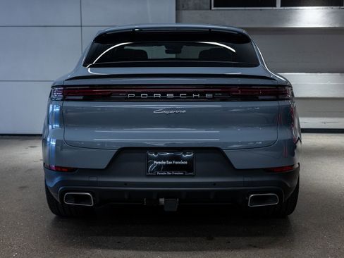 New 2026 Porsche Cayenne Coupe AWD/4WD image 7