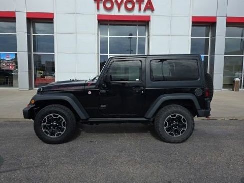 Used 2016 Jeep Wrangler Rubicon AWD/4WD image 2