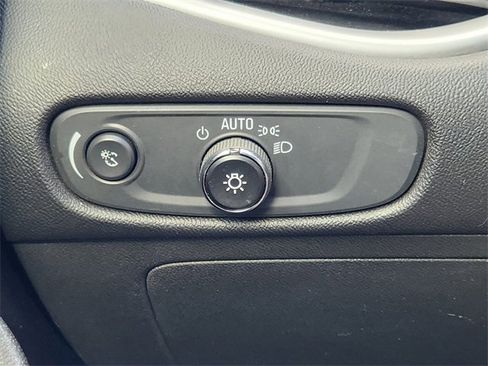 Used 2024 Chevrolet Malibu LT image 37