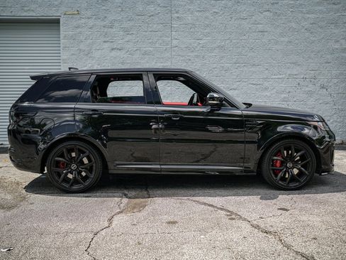 Used 2019 Land Rover Range Rover Sport SVR image 16