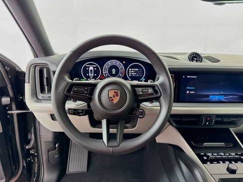 New 2026 Porsche Cayenne S image 12