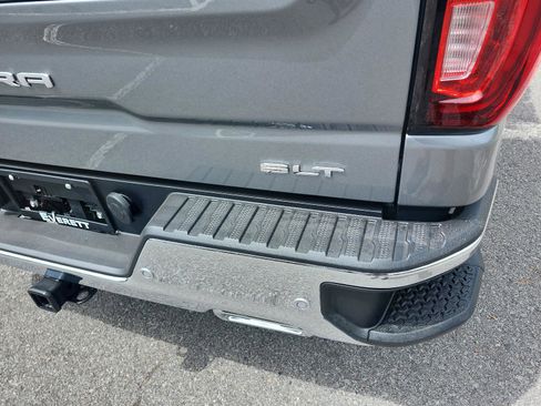 New 2026 GMC Sierra 1500 SLT w/ SLT Premium Plus Package AWD/4WD image 4