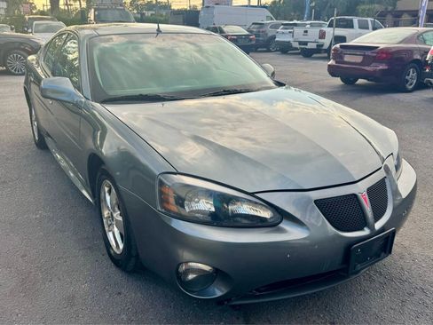 Used 2005 Pontiac Grand Prix w/ Drivers Plus Package image 18