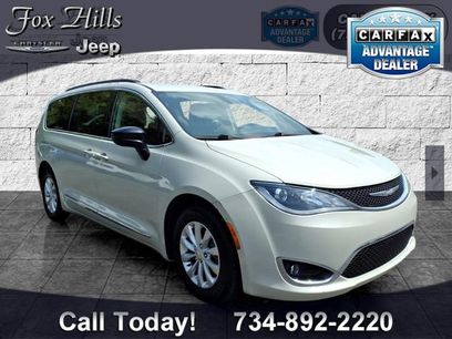 Used 2017 Chrysler Pacifica Touring-L