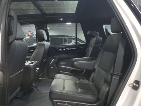 Used 2021 GMC Yukon Denali w/ Denali Premium Package AWD/4WD image 8