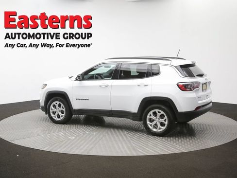 Used 2024 Jeep Compass Latitude AWD/4WD image 57