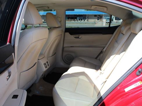 Used 2013 Lexus ES 350 w/ Luxury Pkg FWD image 10
