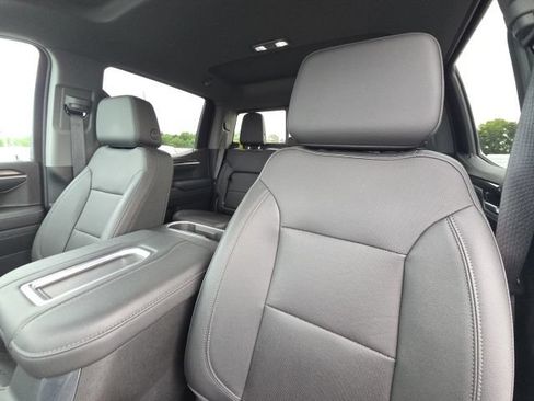 Used 2022 Chevrolet Silverado 1500 LTZ w/ LTZ Convenience Package II AWD/4WD image 24
