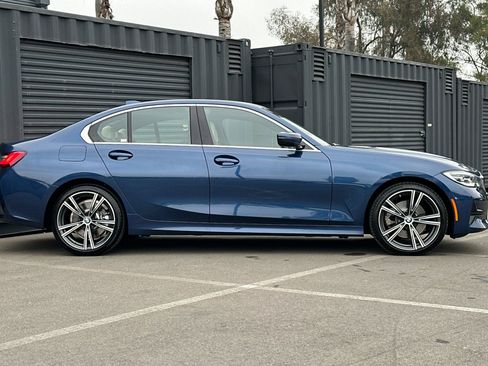 Used 2021 BMW 330i xDrive 330i xDrive w/ Premium Package image 9