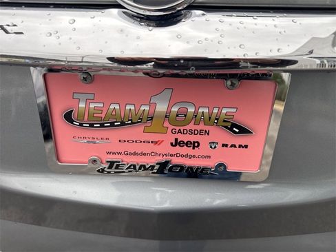 Used 2023 Buick Enclave Essence w/ Experience Buick Package image 30