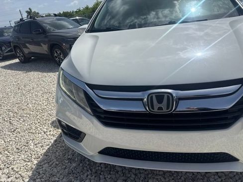 Used 2019 Honda Odyssey EX-L image 2
