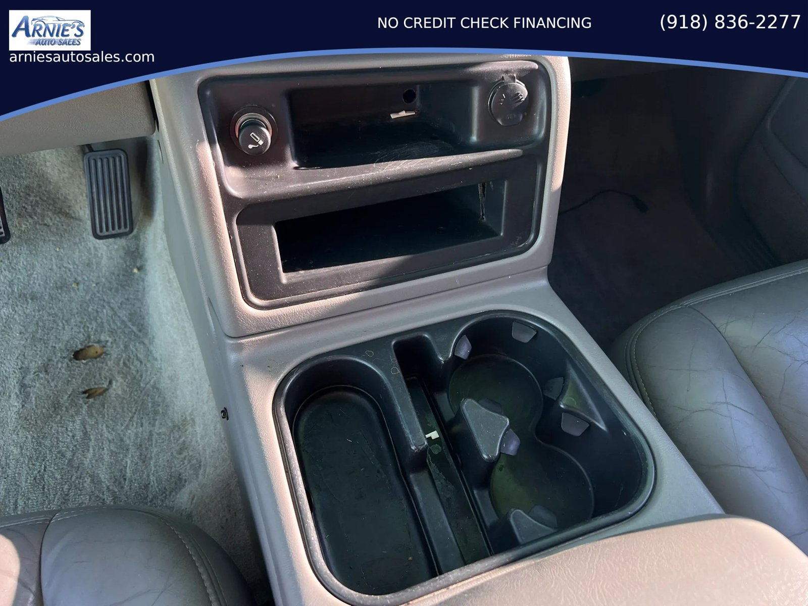 Used 2004 Chevrolet Suburban Z71 w/ Preferred Equipment Group AWD/4WD image 14